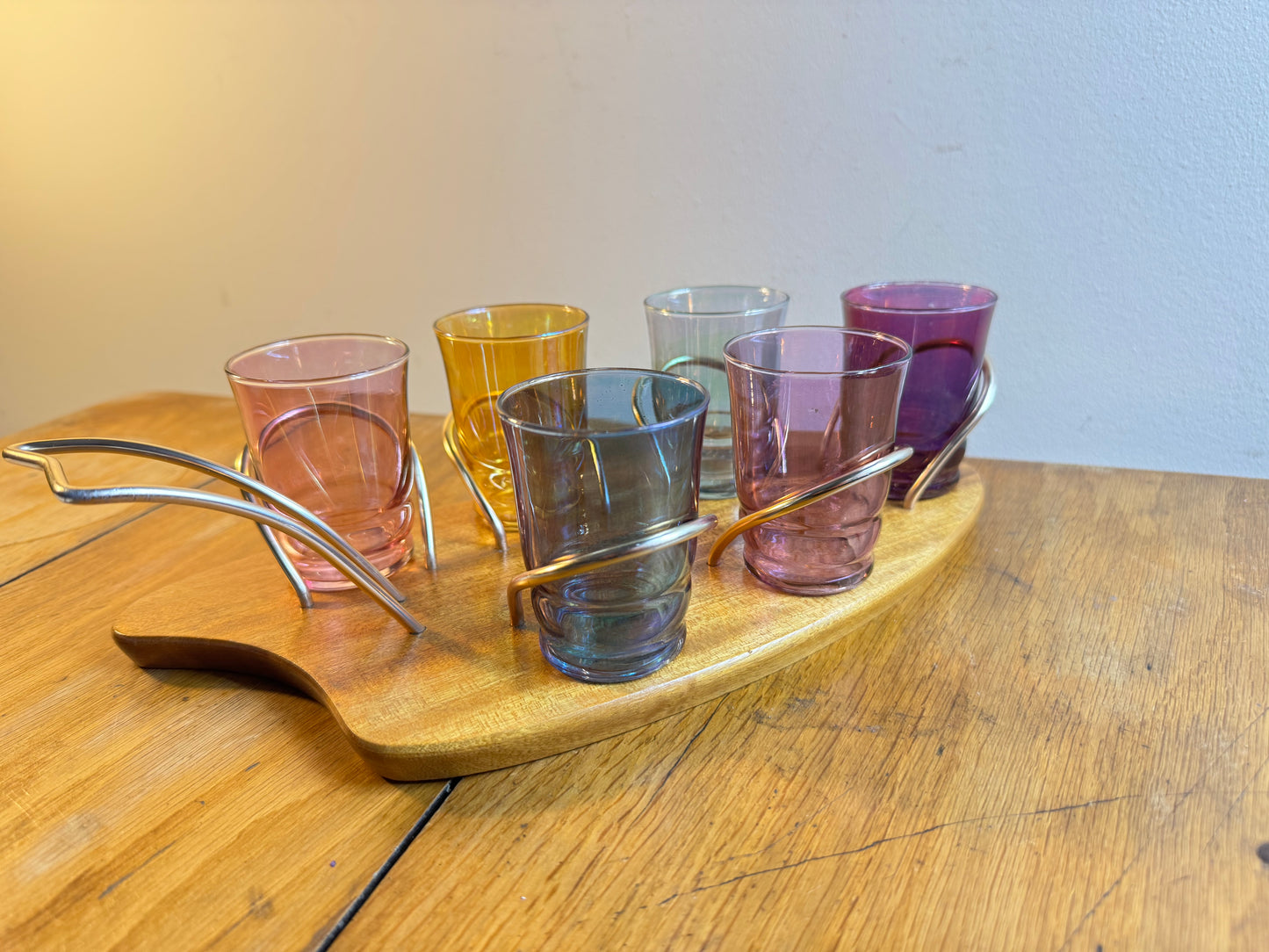 Set of Six Coloured Shot Glasses and a Wooden Serving Tray Stand Wyncraft | 1960s | Made in England | Vintage Retro |