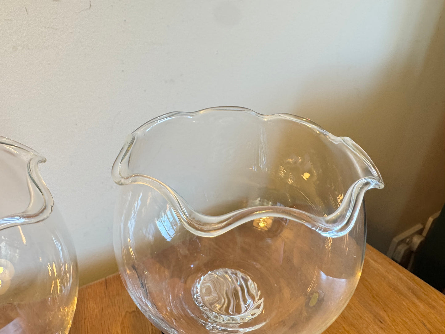 Pair of Twisted Stem Gin Glasses | Scalloped/Flared Rim | Dessert Glass | Vintage Retro Barware |