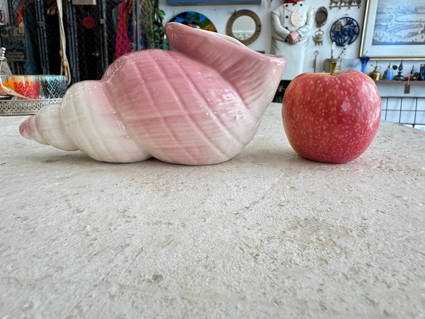 Pink Ceramic Shell Vase/Pot | Vintage Retro | Nautical Beach House | Kitsch Decor |