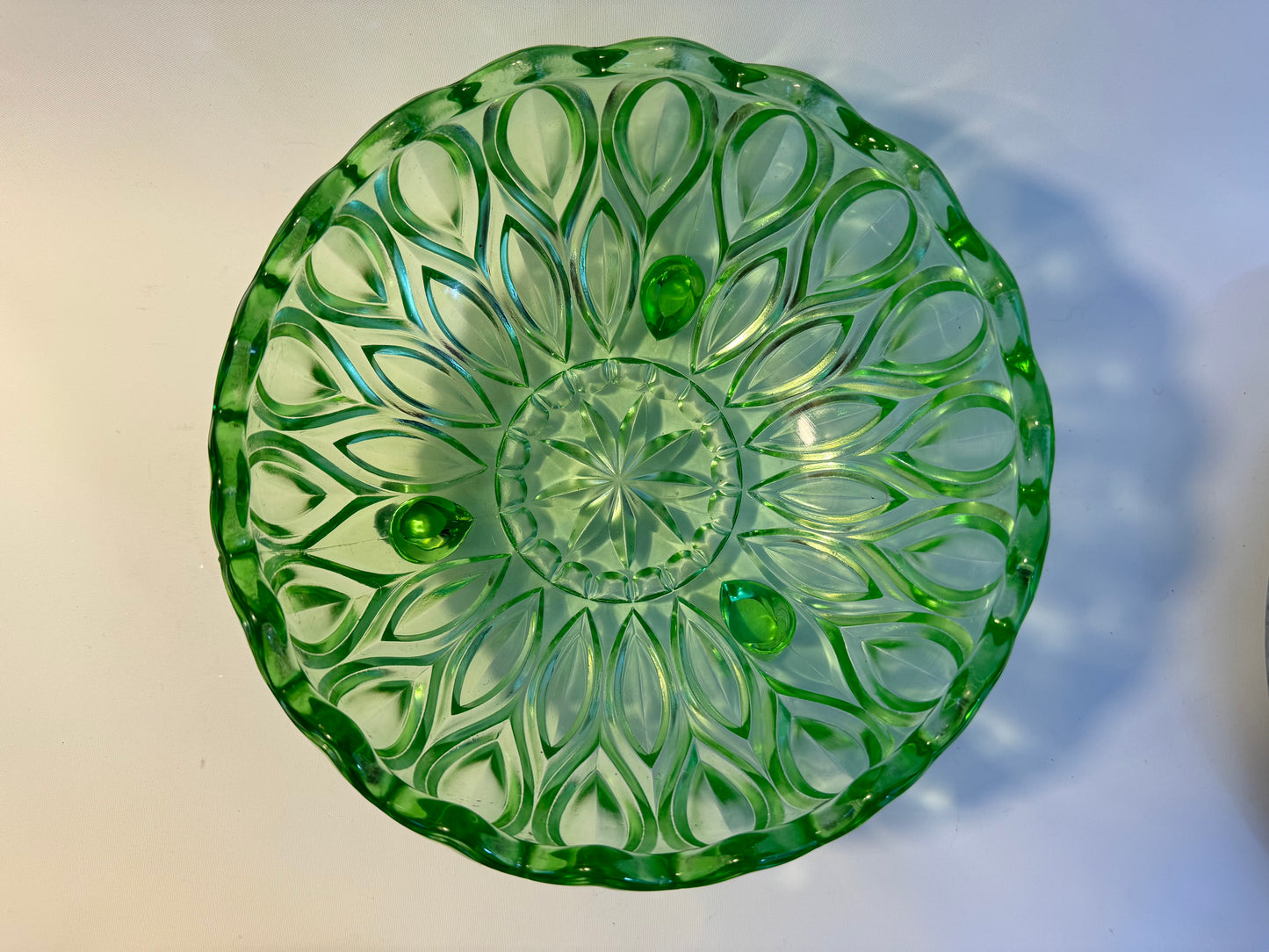 Green Cut Glass Large Bowl | Fruit Bowl | Art Deco | Footed Bowl | Vintage Retro |