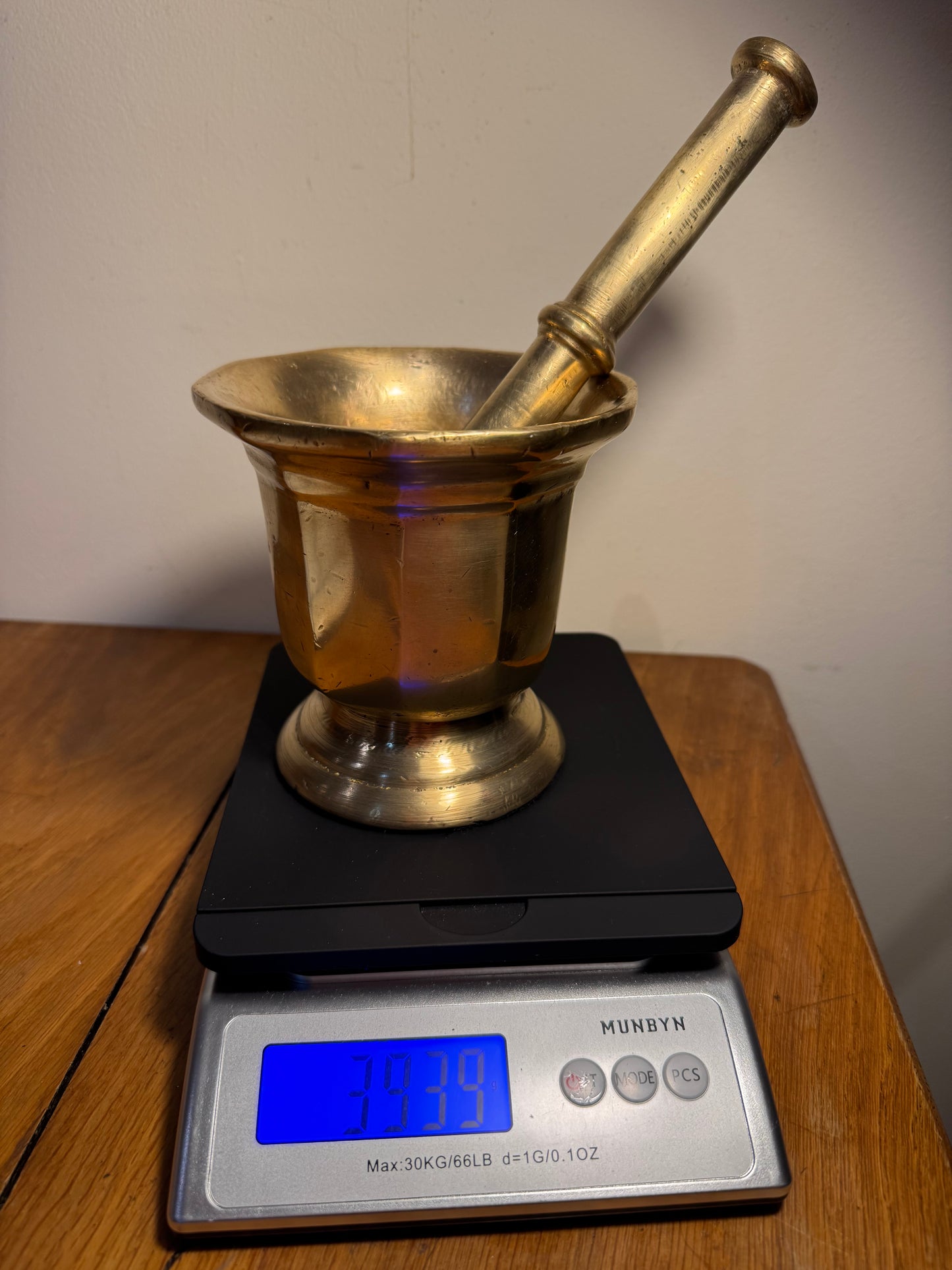 Solid Brass Antique Mortar & Pestle | 4KG | Vintage Kitchenware | Gold |