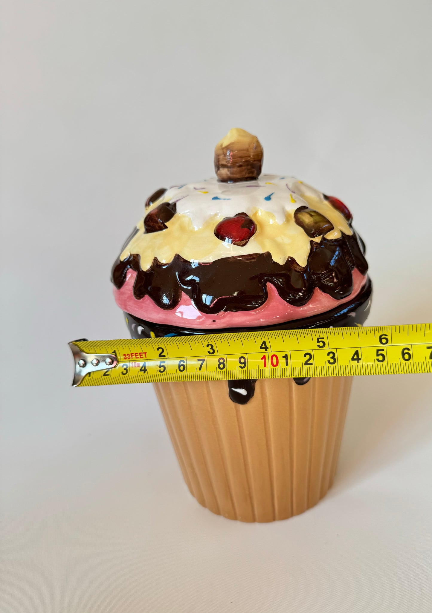 Large Ceramic Cupcake Cookie Jar Biscuit Storage Jar | Vintage Retro | Kitsch |