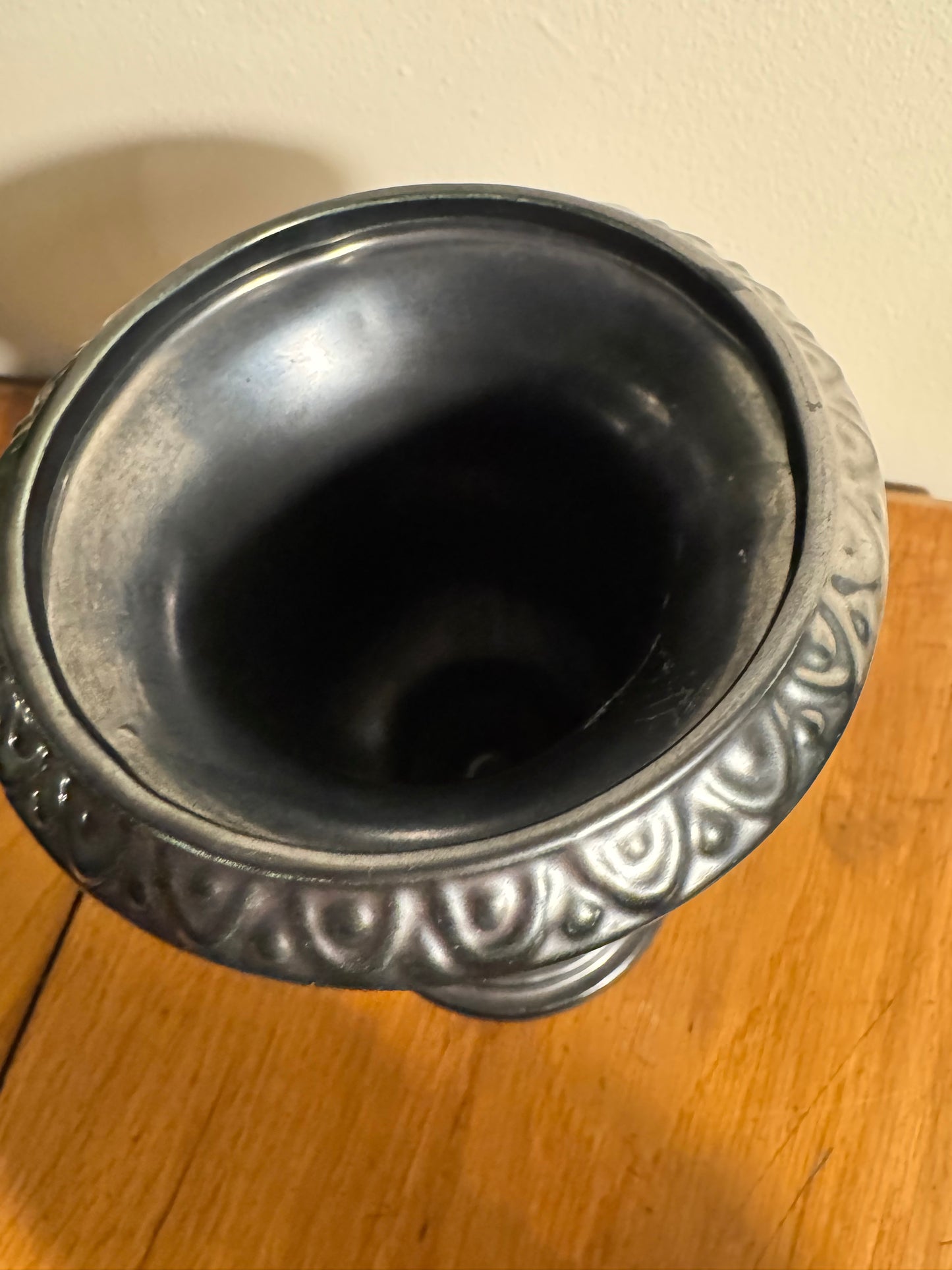 Dartmouth Pottery Urn Vase | Vintage Retro | Marked 67.B |