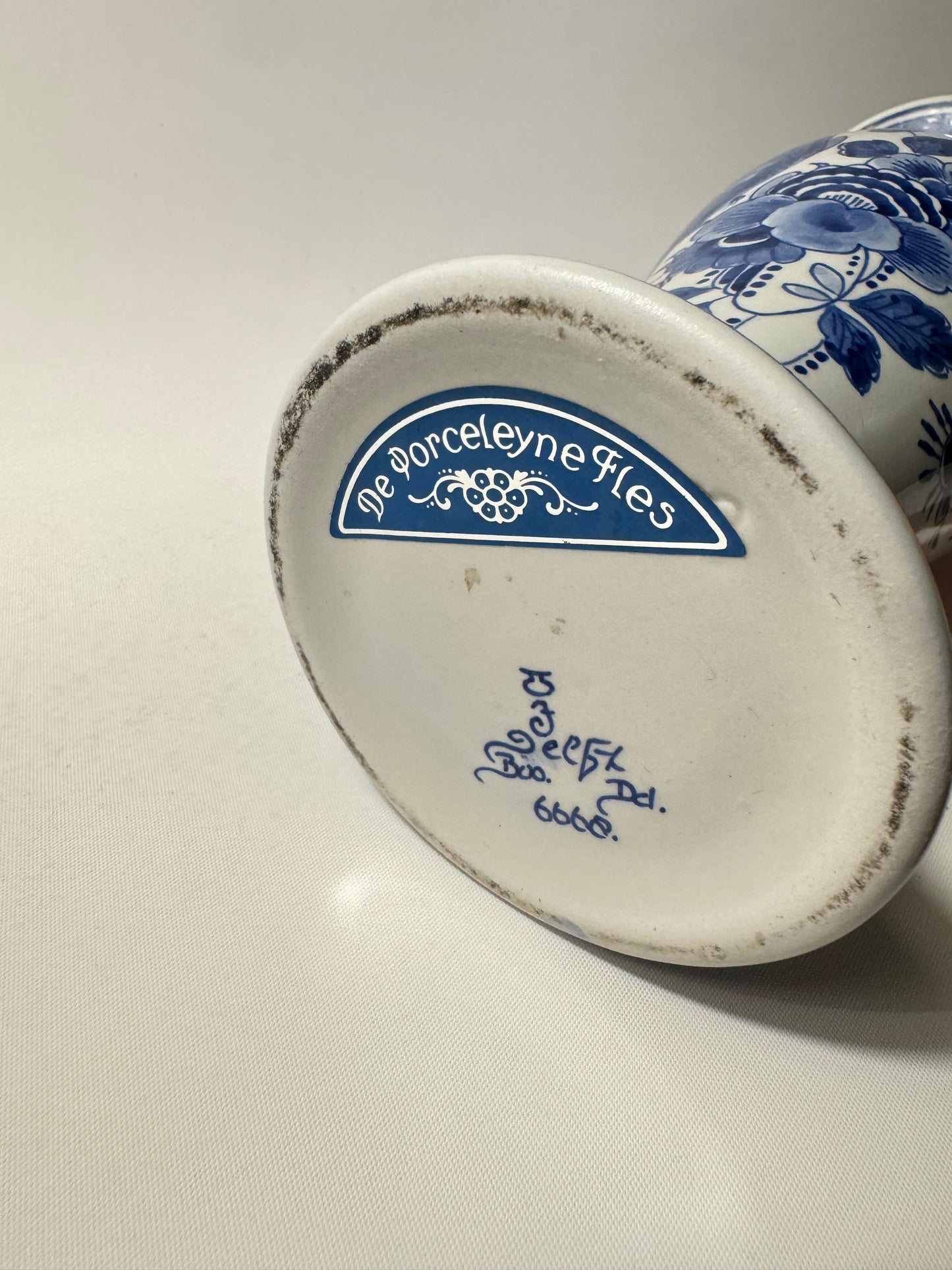 De Porceleyne Fles Royal Delft 1984 Handpainted Peacock Vase | Vintage Retro | Rare Unique |