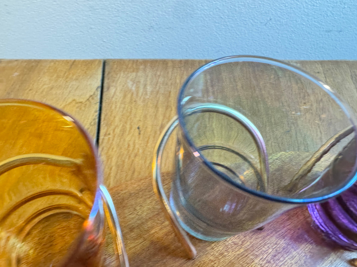 Set of Six Coloured Shot Glasses and a Wooden Serving Tray Stand Wyncraft | 1960s | Made in England | Vintage Retro |