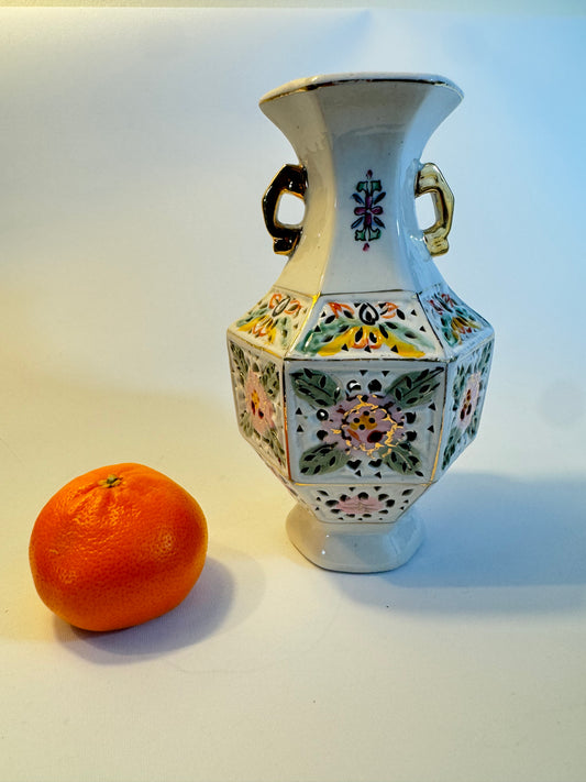 Vase with Floral Pattern and Cut Out | Potpourri Vase | Vintage Retro | Chinese |