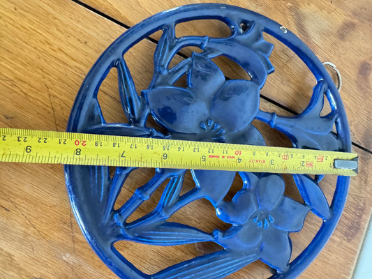 Cast Iron Navy Blue Enamelled 8” Decorative Trivet Pot Stand/ Wall Hanging | Cottagecore Farmhouse | Vintage Kitchenware Kitchenalia | Floral Design |