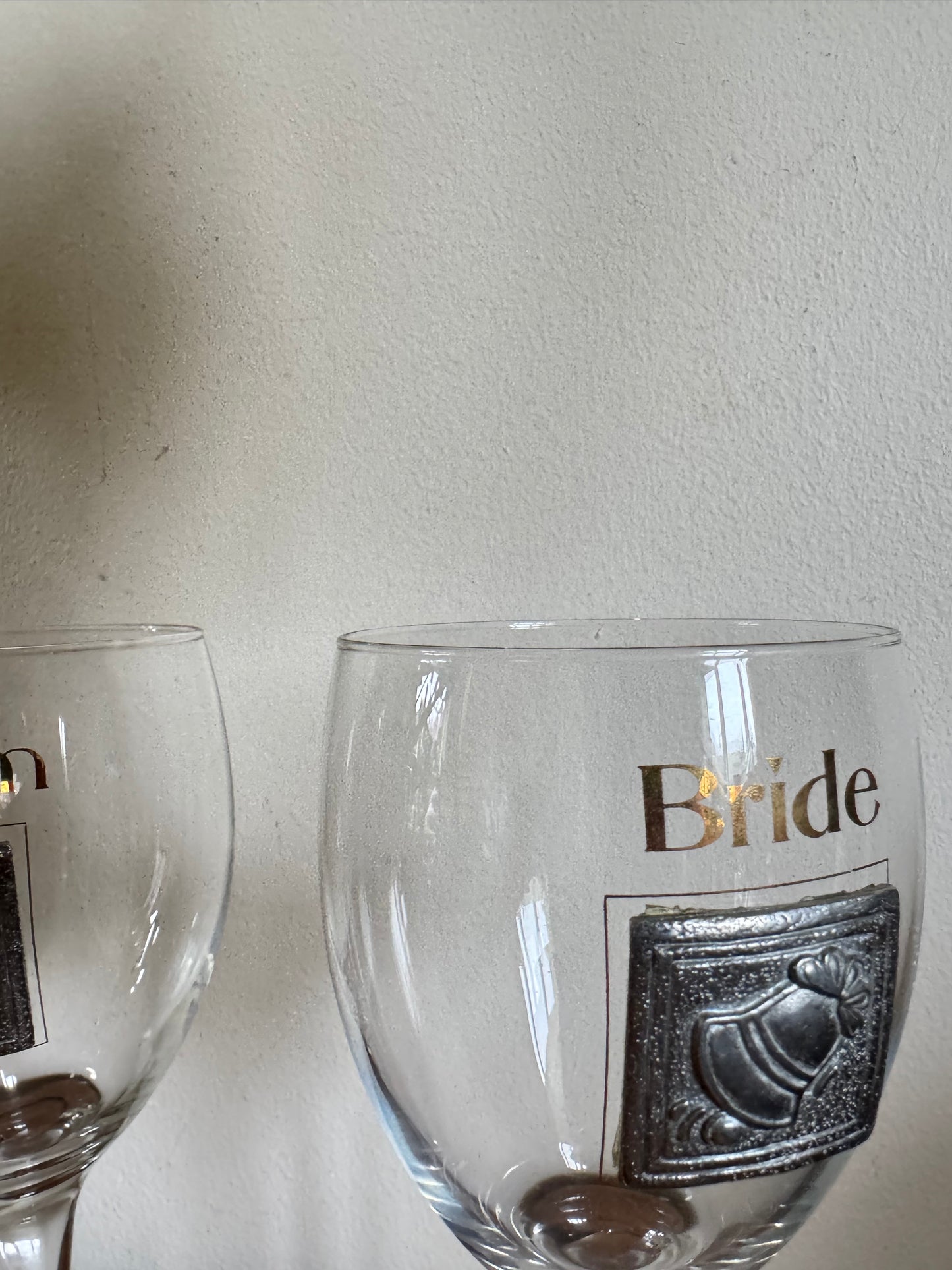 Vintage Bride & Groom Personalised Wine Glasses | Wedding Day | Wedding Gift | Arc France |