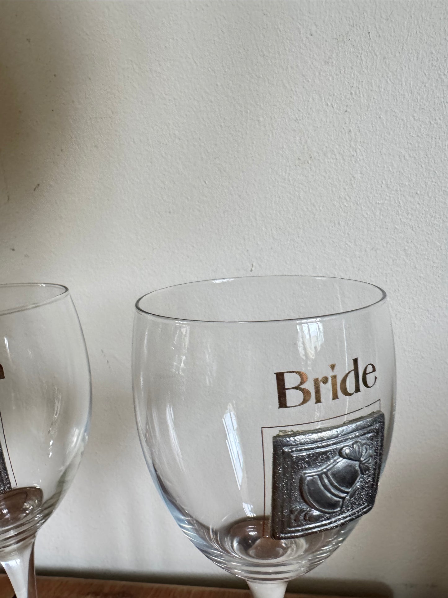 Vintage Bride & Groom Personalised Wine Glasses | Wedding Day | Wedding Gift | Arc France |