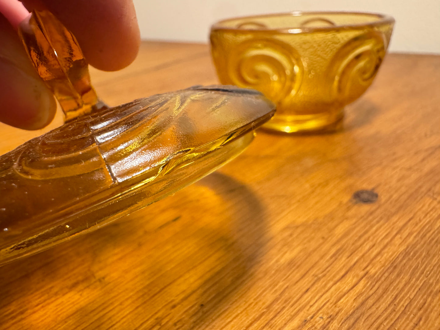 Small Pressed Glass Trinket Vanity Dish with Lid | Art Deco Vintage Retro |