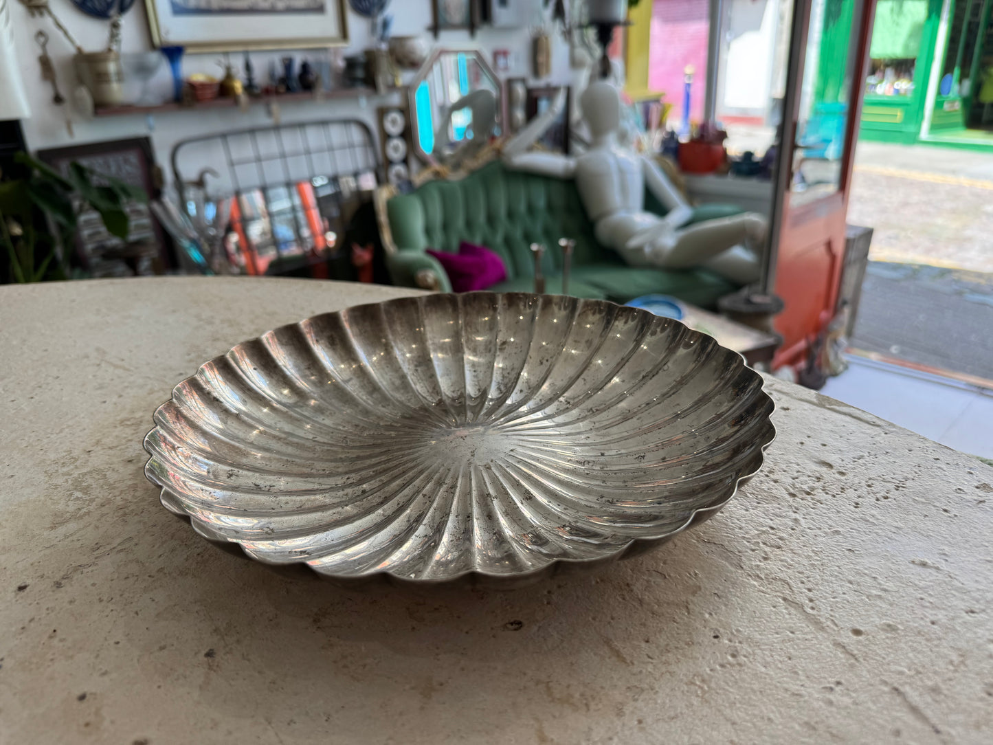Elkington Scalloped Silver Plate Decorative Platter / Fruit Bowl
