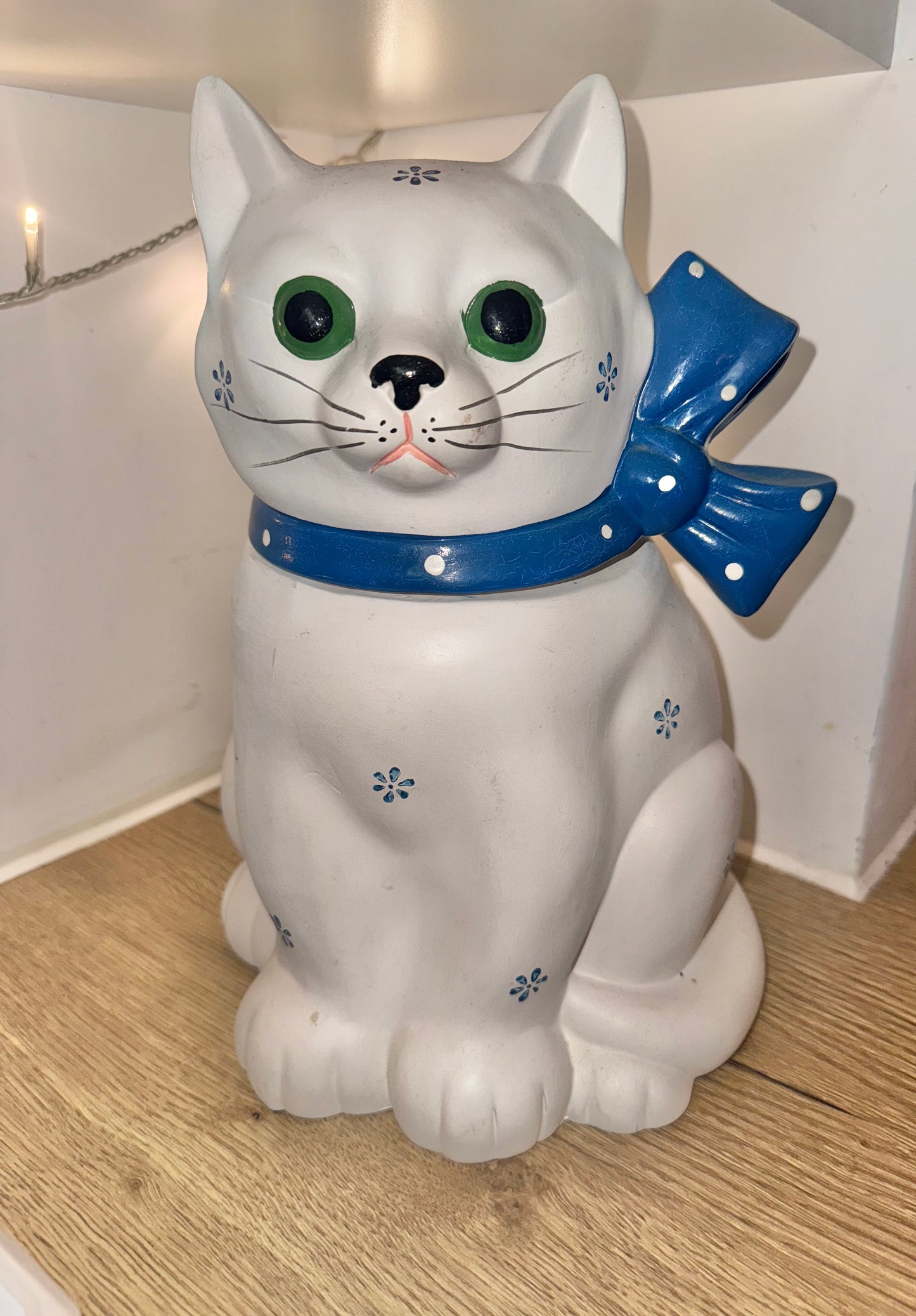 Ceramic White Cat Cookie Jar | Vintage Unique Quirky Kitsch |