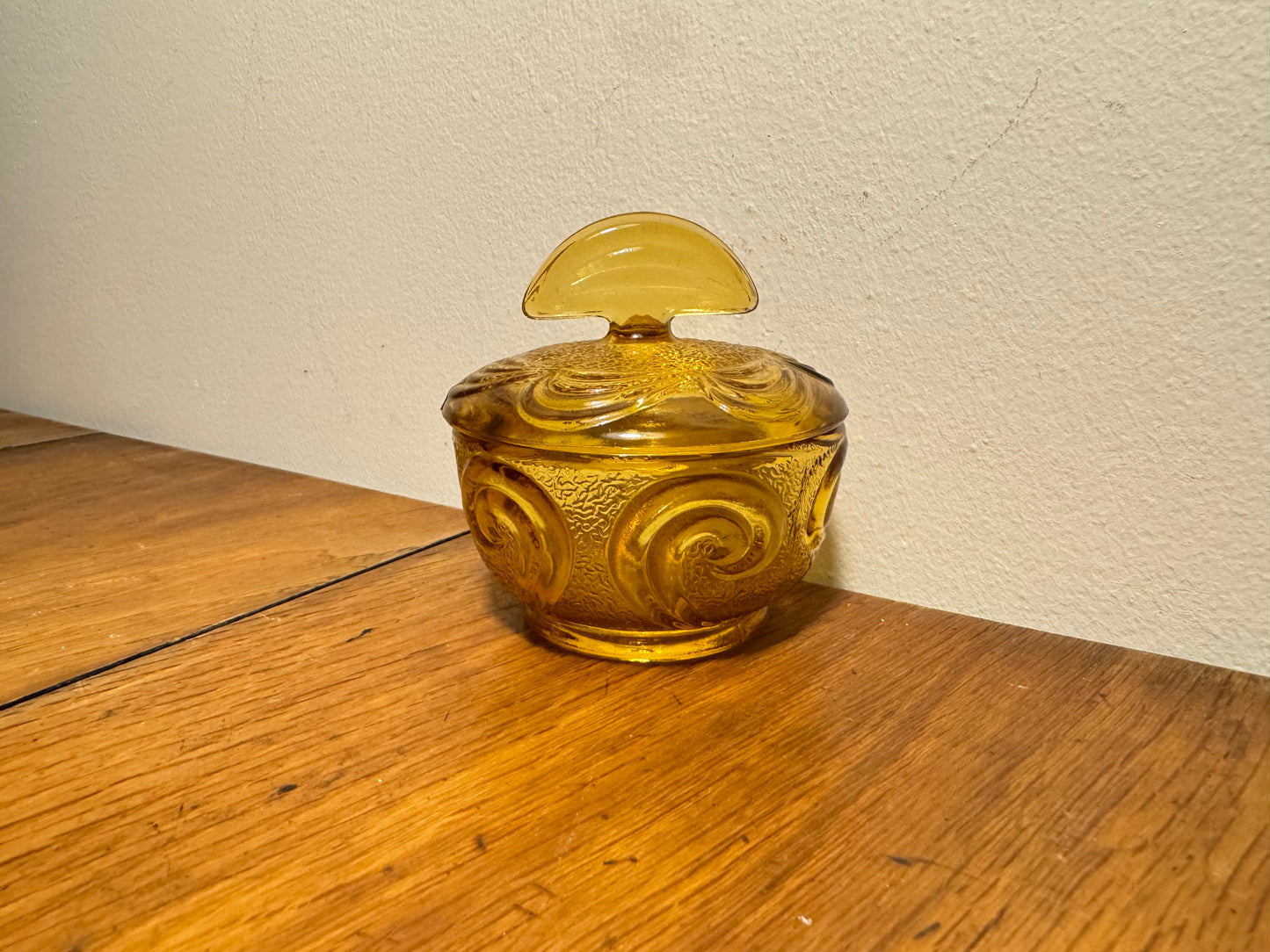 Small Pressed Glass Trinket Vanity Dish with Lid | Art Deco Vintage Retro |