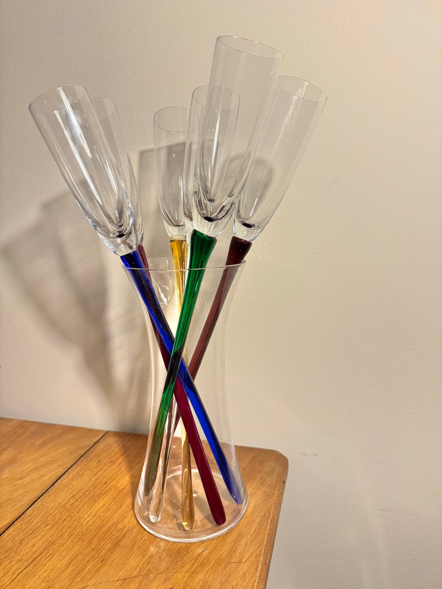 Bouquet of Glasses with XL Long Stems | Set of 6 Stemless Champagne Flute & Vase |