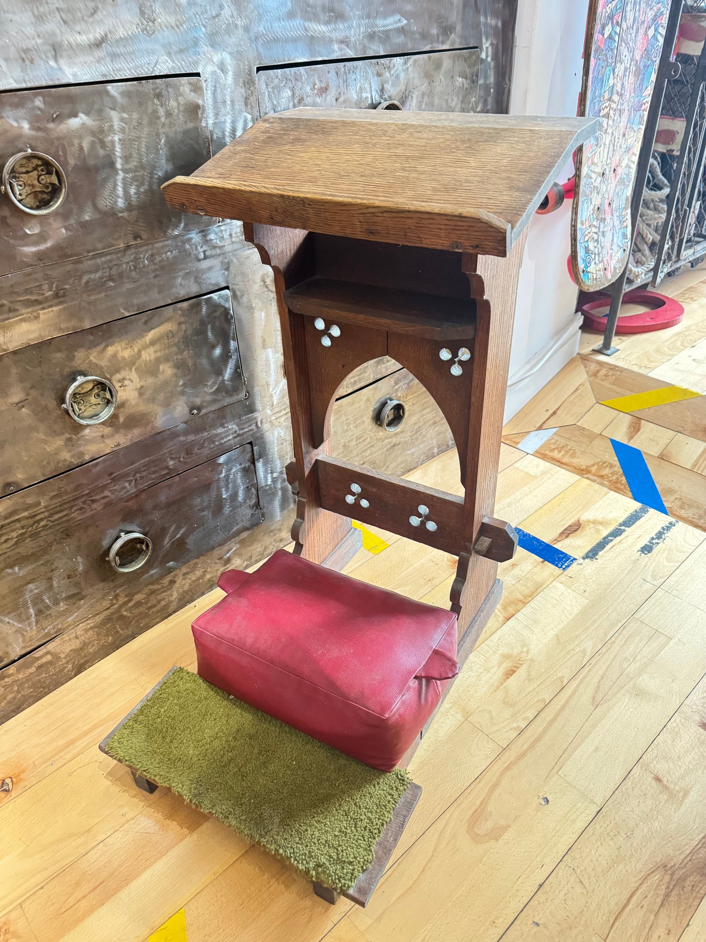 Antique Oak Church Lectern | Prayer Kneeler/Prie-Dieu |
