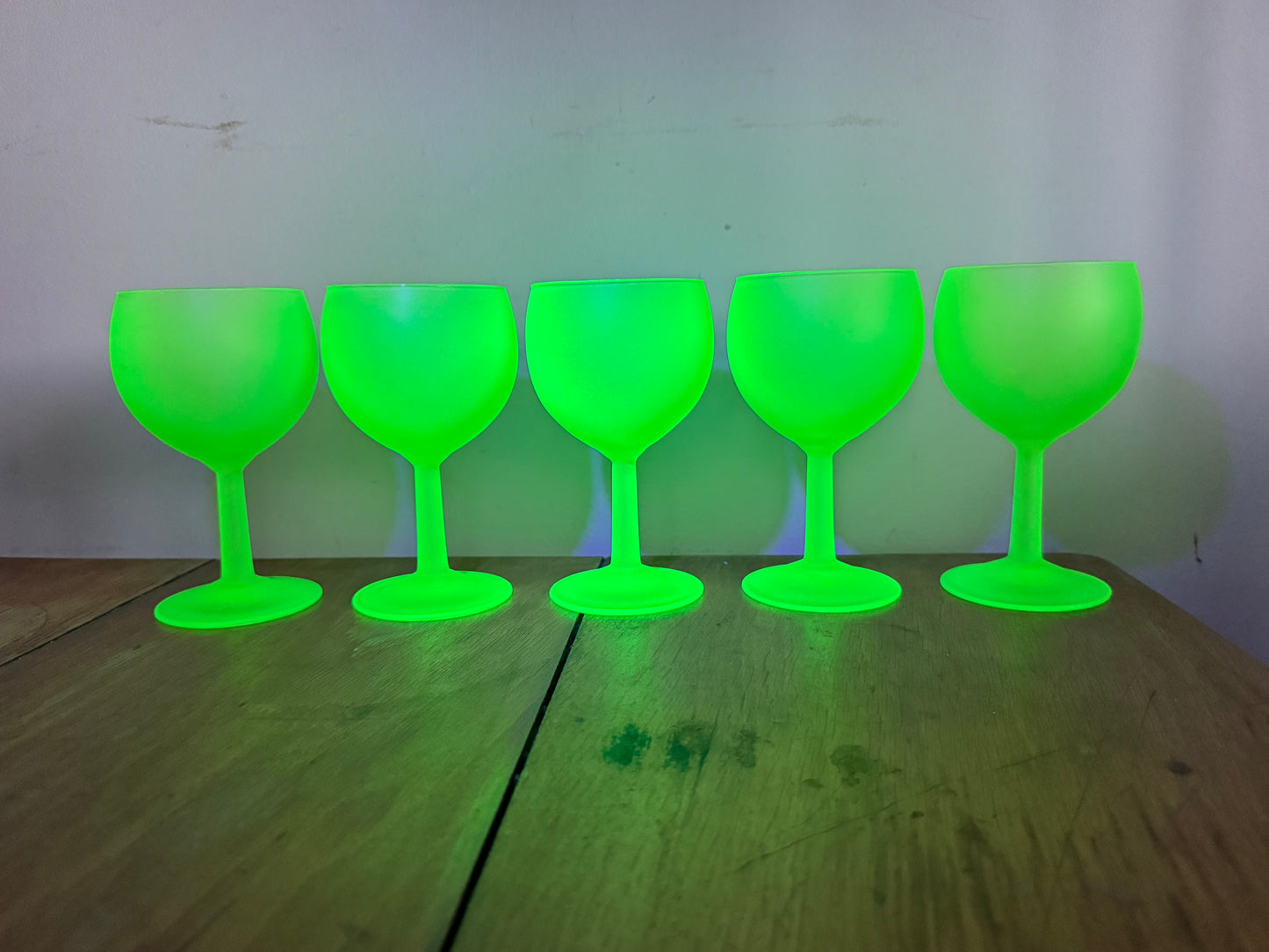 Set of 5 Frosted Uranium Wine Glasses | Luminarc France Techno Neon Green | Vaseline Glass | Vintage Retro Quirky Barware |