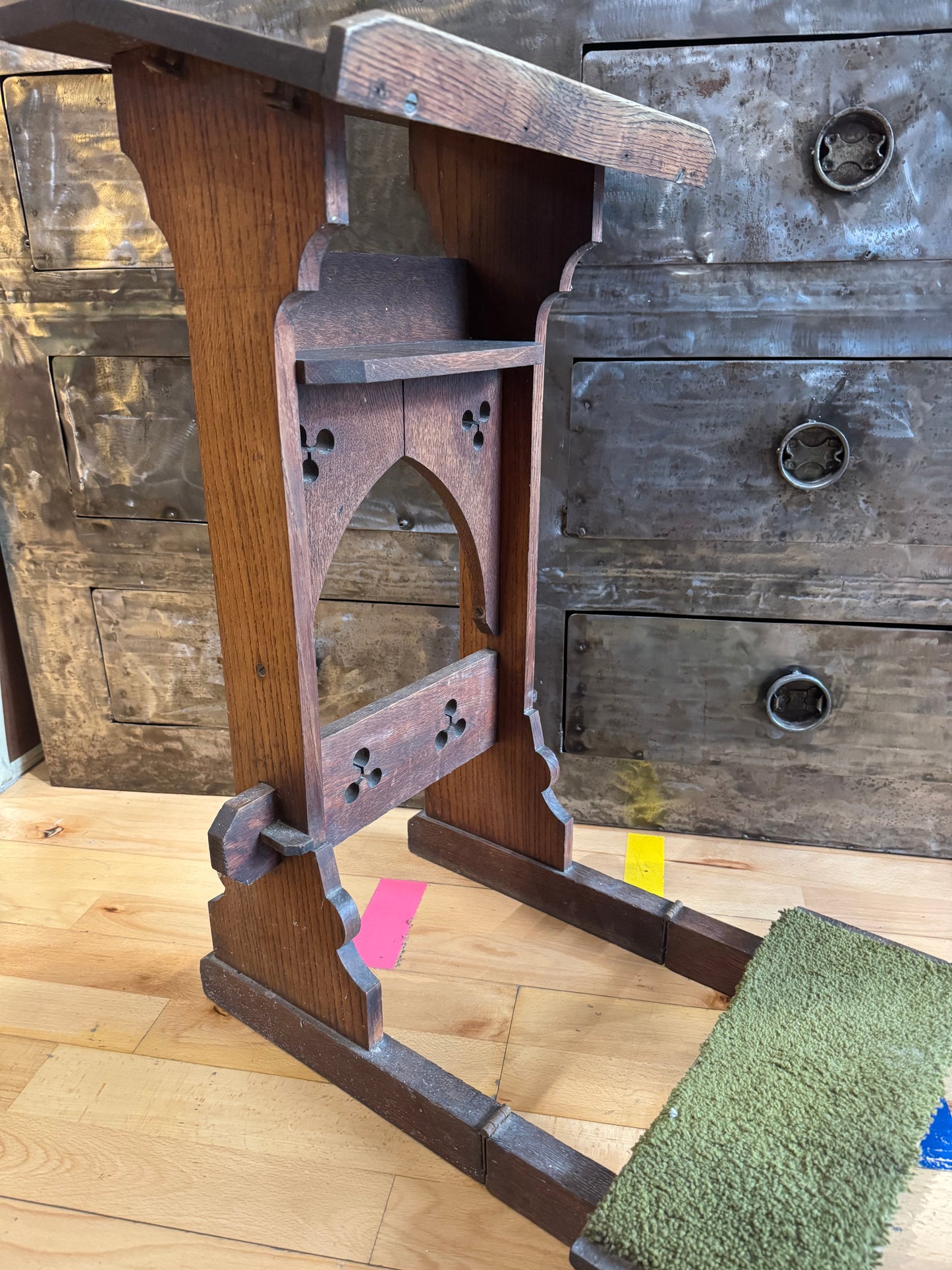 Antique Oak Church Lectern | Prayer Kneeler/Prie-Dieu |
