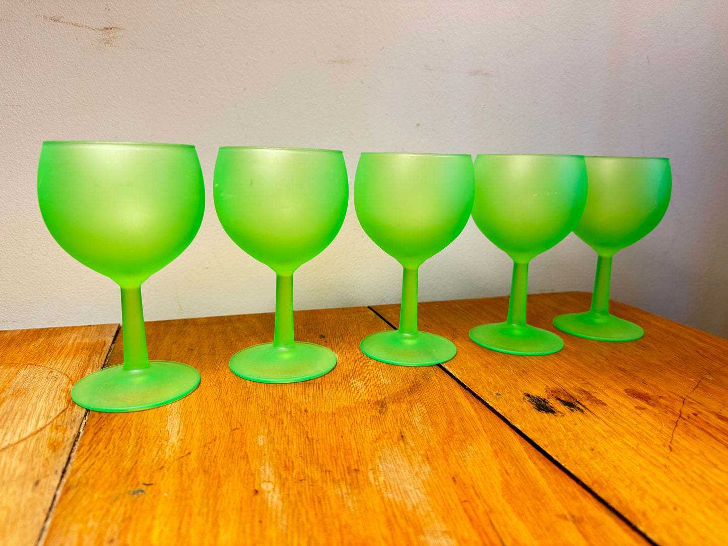 Set of 5 Frosted Uranium Wine Glasses | Luminarc France Techno Neon Green | Vaseline Glass | Vintage Retro Quirky Barware |