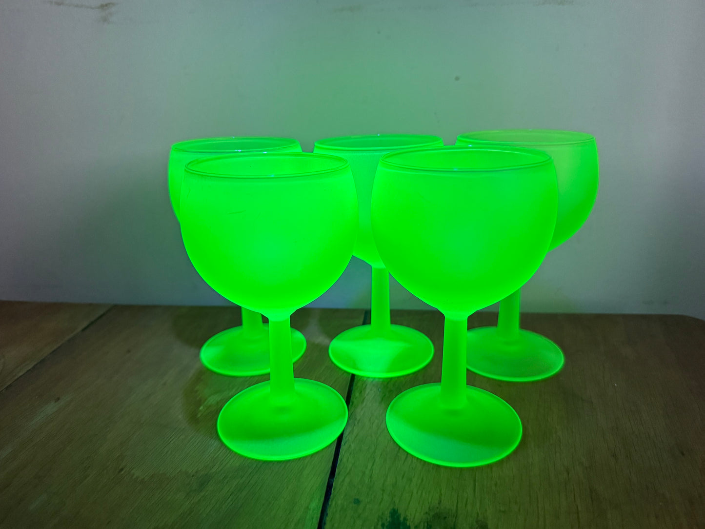 Set of 5 Frosted Uranium Wine Glasses | Luminarc France Techno Neon Green | Vaseline Glass | Vintage Retro Quirky Barware |