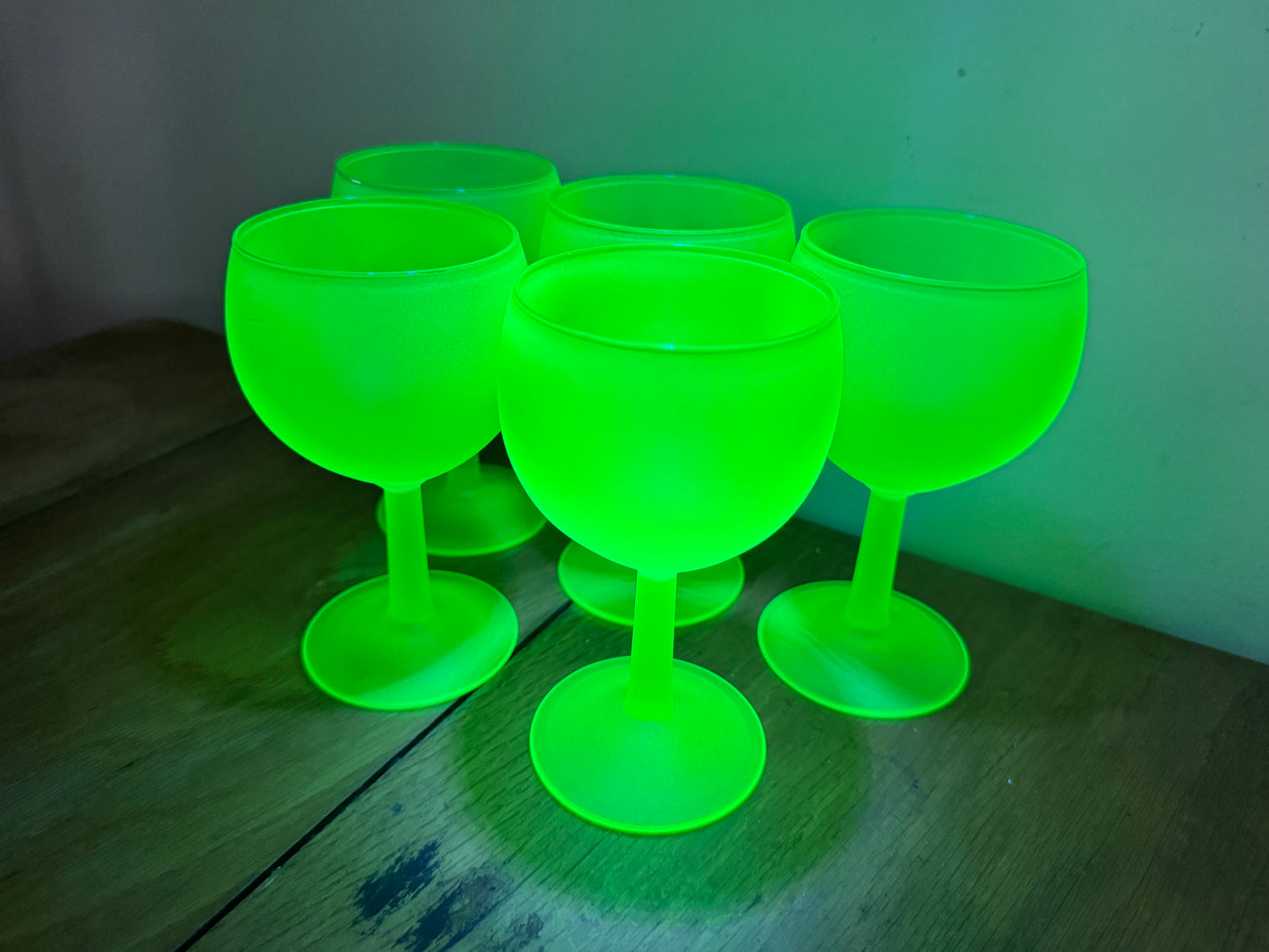 Set of 5 Frosted Uranium Wine Glasses | Luminarc France Techno Neon Green | Vaseline Glass | Vintage Retro Quirky Barware |
