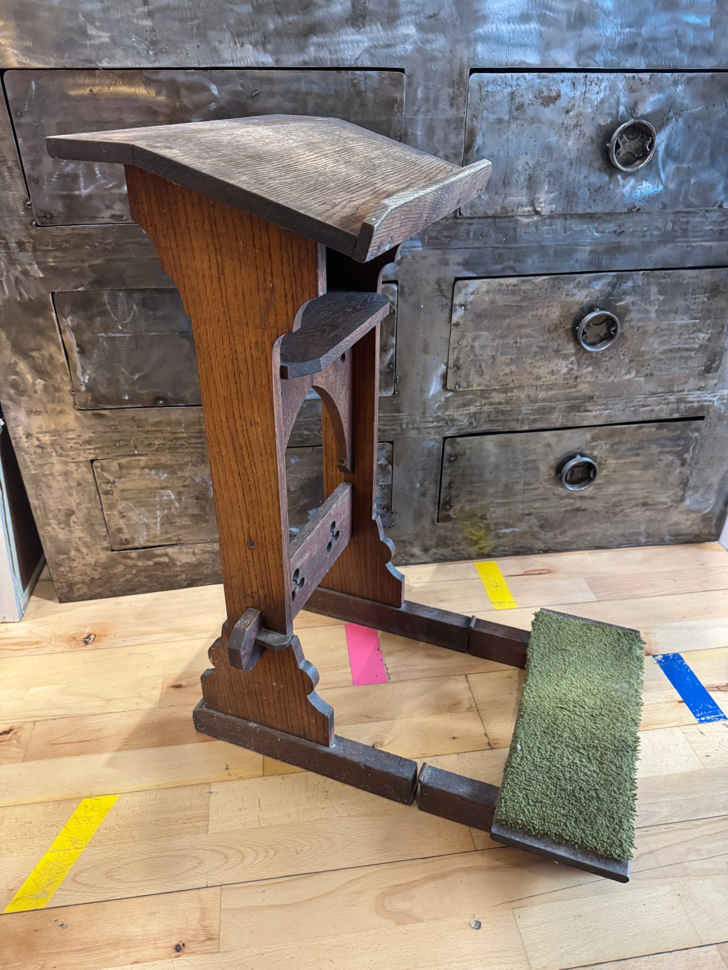 Antique Oak Church Lectern | Prayer Kneeler/Prie-Dieu |
