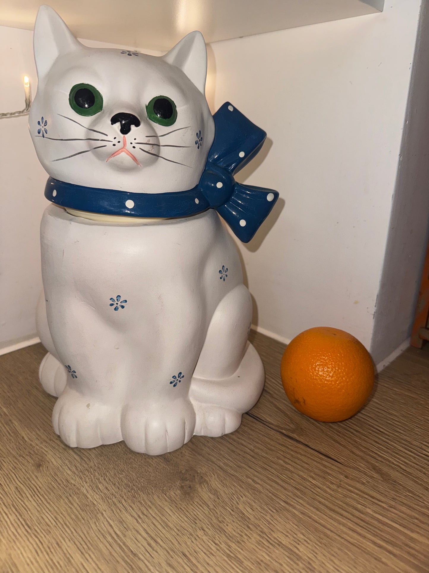 Ceramic White Cat Cookie Jar | Vintage Unique Quirky Kitsch |