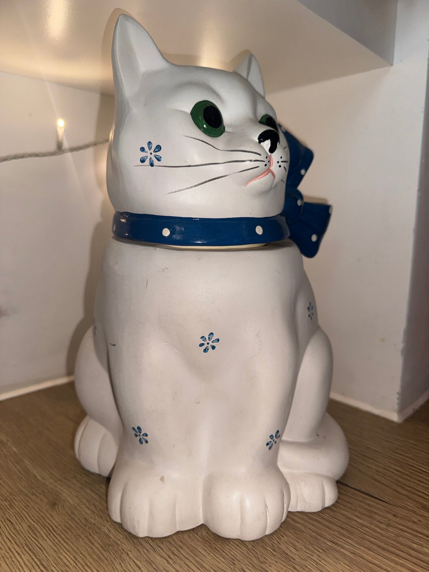 Ceramic White Cat Cookie Jar | Vintage Unique Quirky Kitsch |