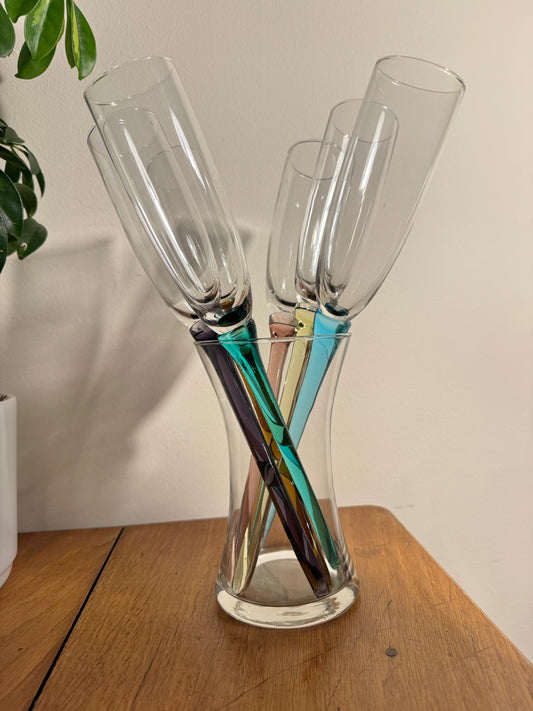 Bouquet of Glasses with Unusual Coloured Stems | Set of 6 Stemless Champagne Flute & Vase |
