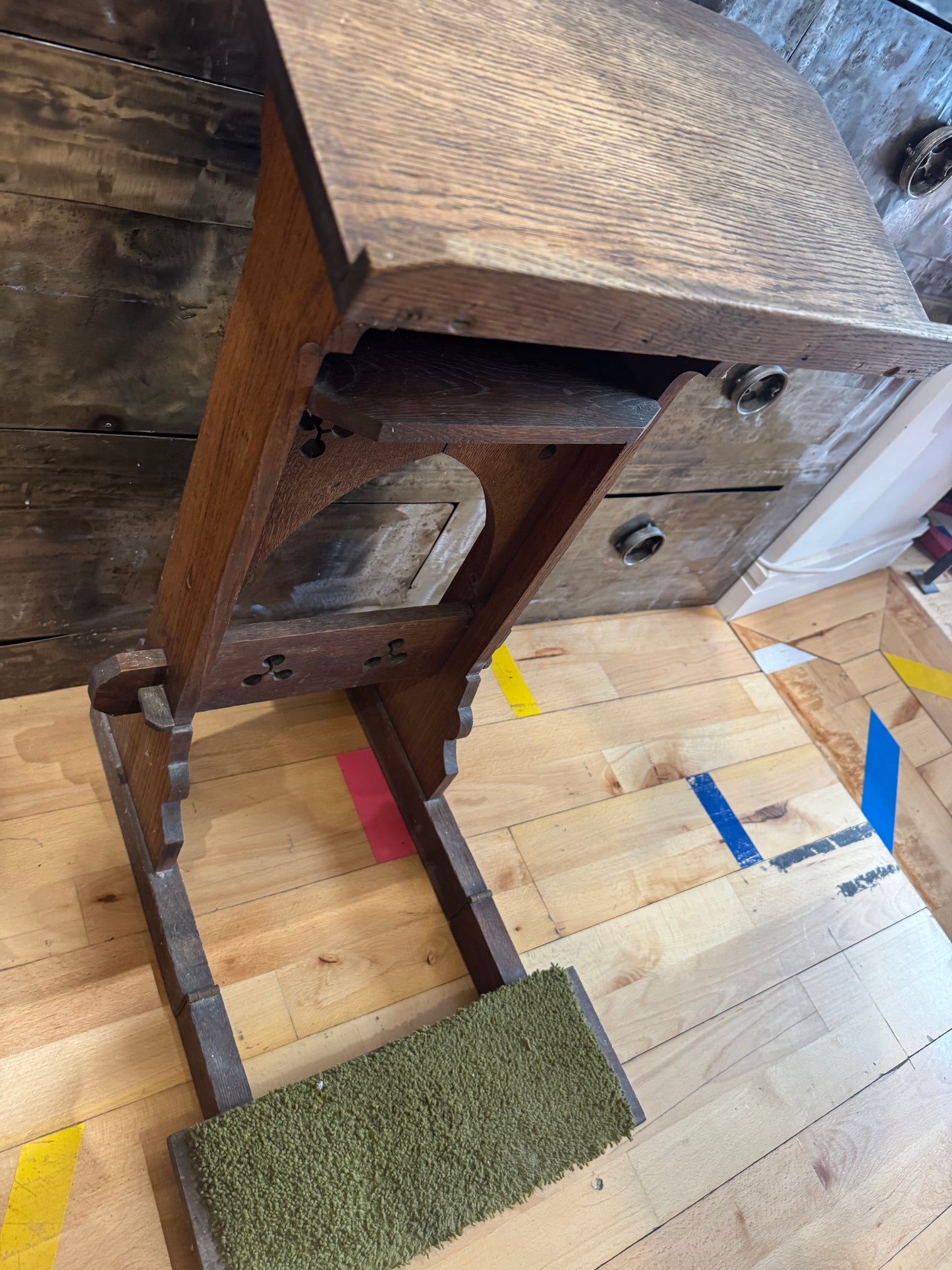 Antique Oak Church Lectern | Prayer Kneeler/Prie-Dieu |