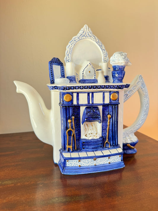 Leonardo Novelty Fireplace Decorative Teapot | Vintage Retro Quirky |