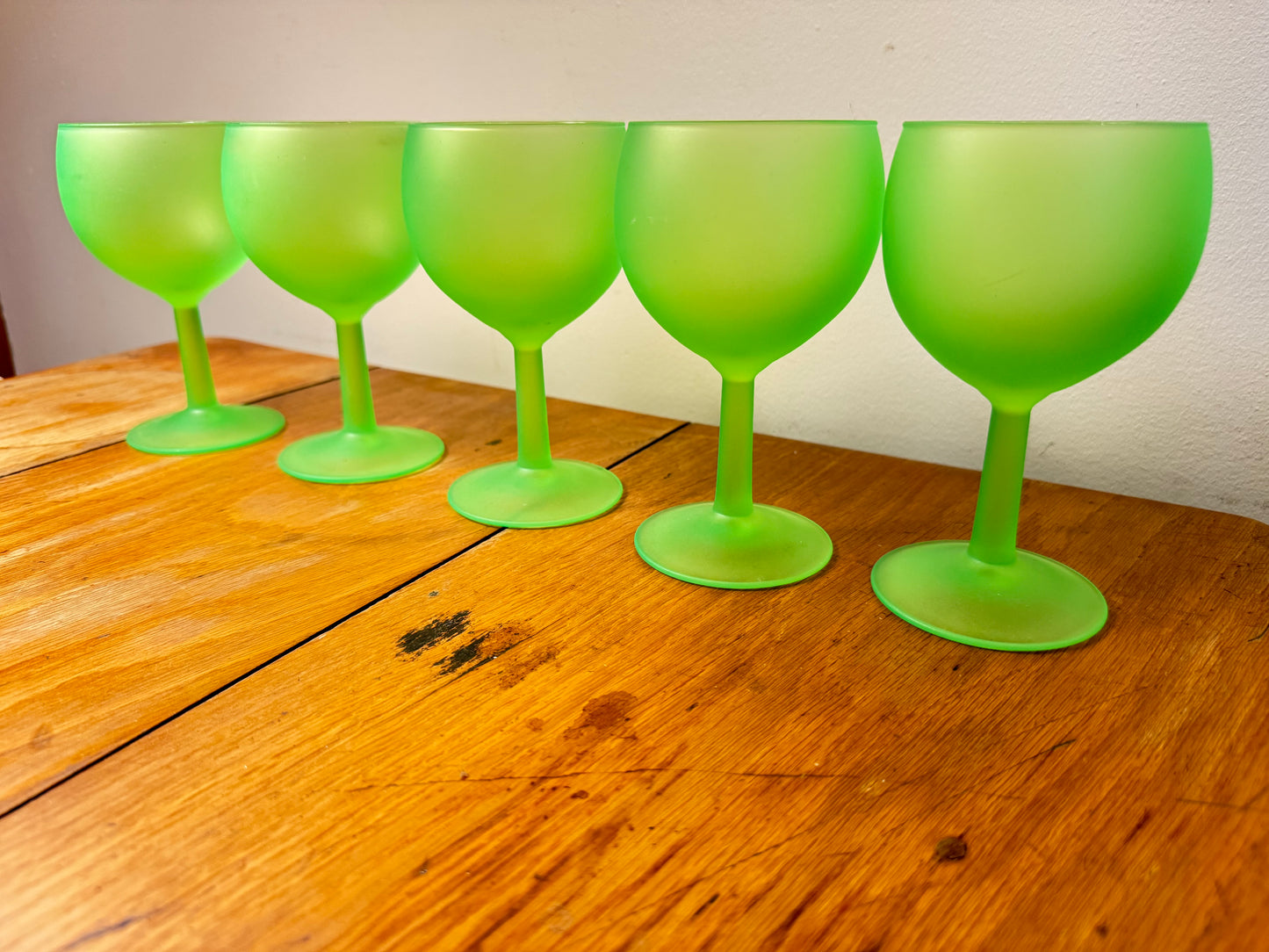 Set of 5 Frosted Uranium Wine Glasses | Luminarc France Techno Neon Green | Vaseline Glass | Vintage Retro Quirky Barware |