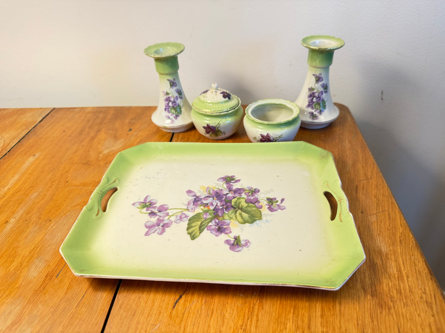 Green Ceramic 4 Piece Vanity Set | Dressing Table | Retro Unique |