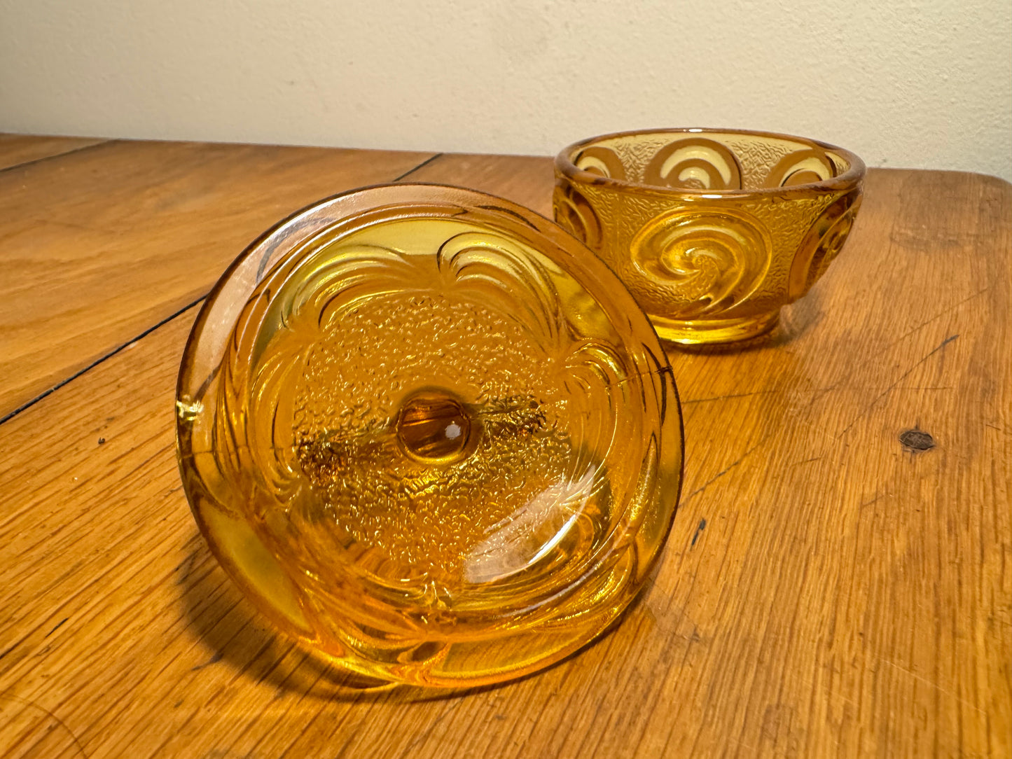 Small Pressed Glass Trinket Vanity Dish with Lid | Art Deco Vintage Retro |