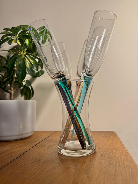 Bouquet of Glasses with Unusual Coloured Stems | Set of 6 Stemless Champagne Flute & Vase |