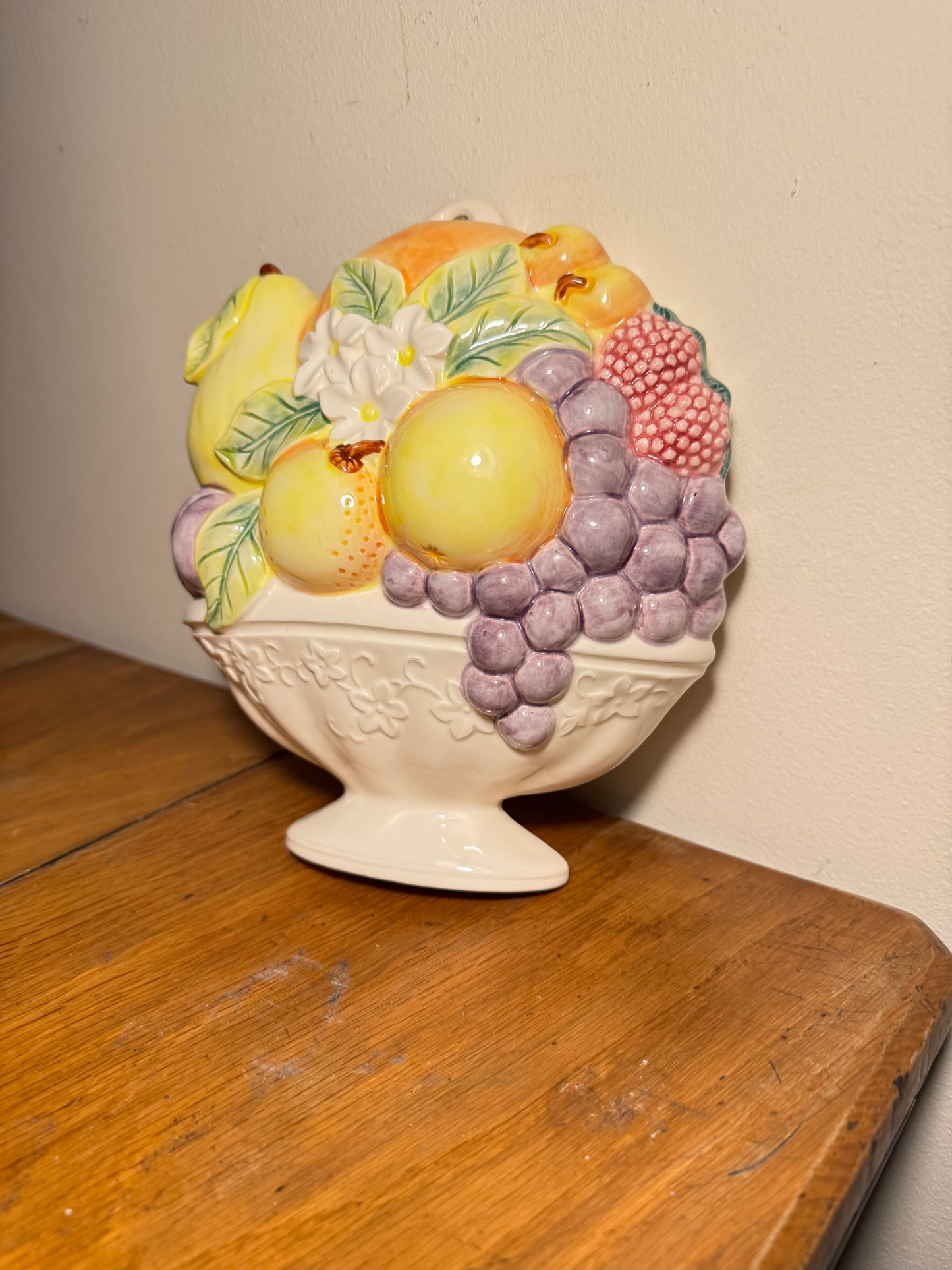 Ceramic Fruit Bowl Wall Art | Vintage Retro | Kitsch Quirky |