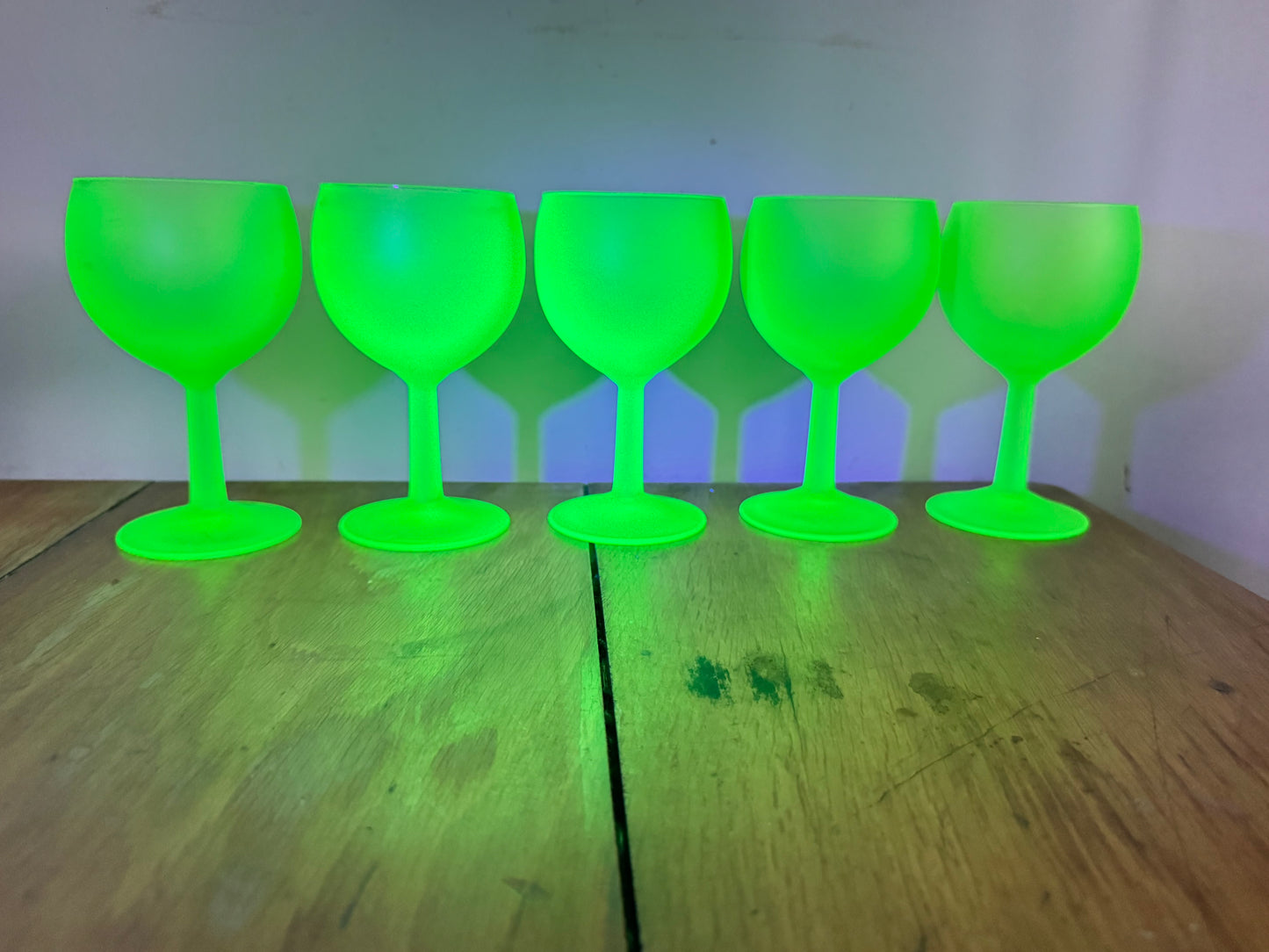 Set of 5 Frosted Uranium Wine Glasses | Luminarc France Techno Neon Green | Vaseline Glass | Vintage Retro Quirky Barware |