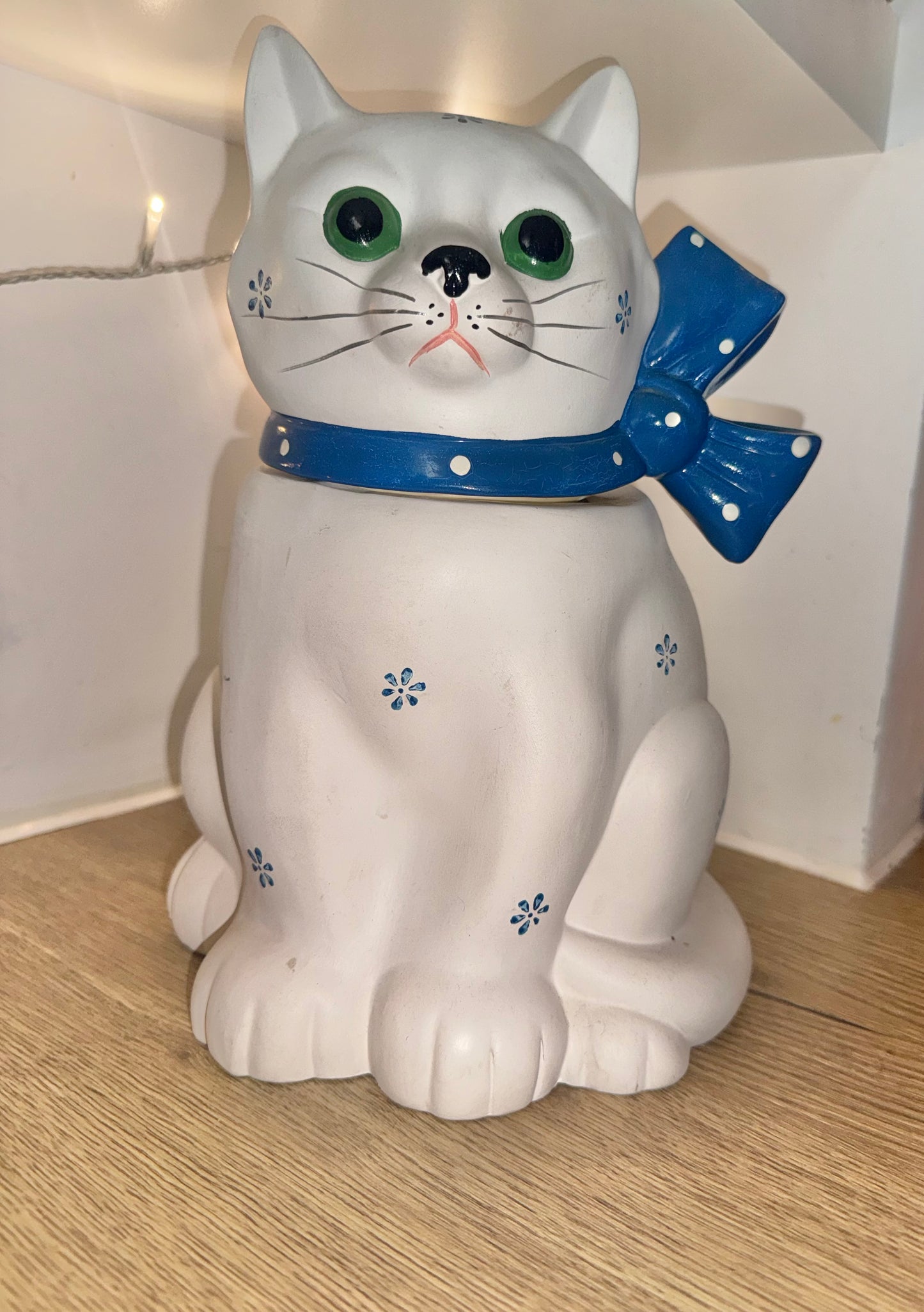 Ceramic White Cat Cookie Jar | Vintage Unique Quirky Kitsch |