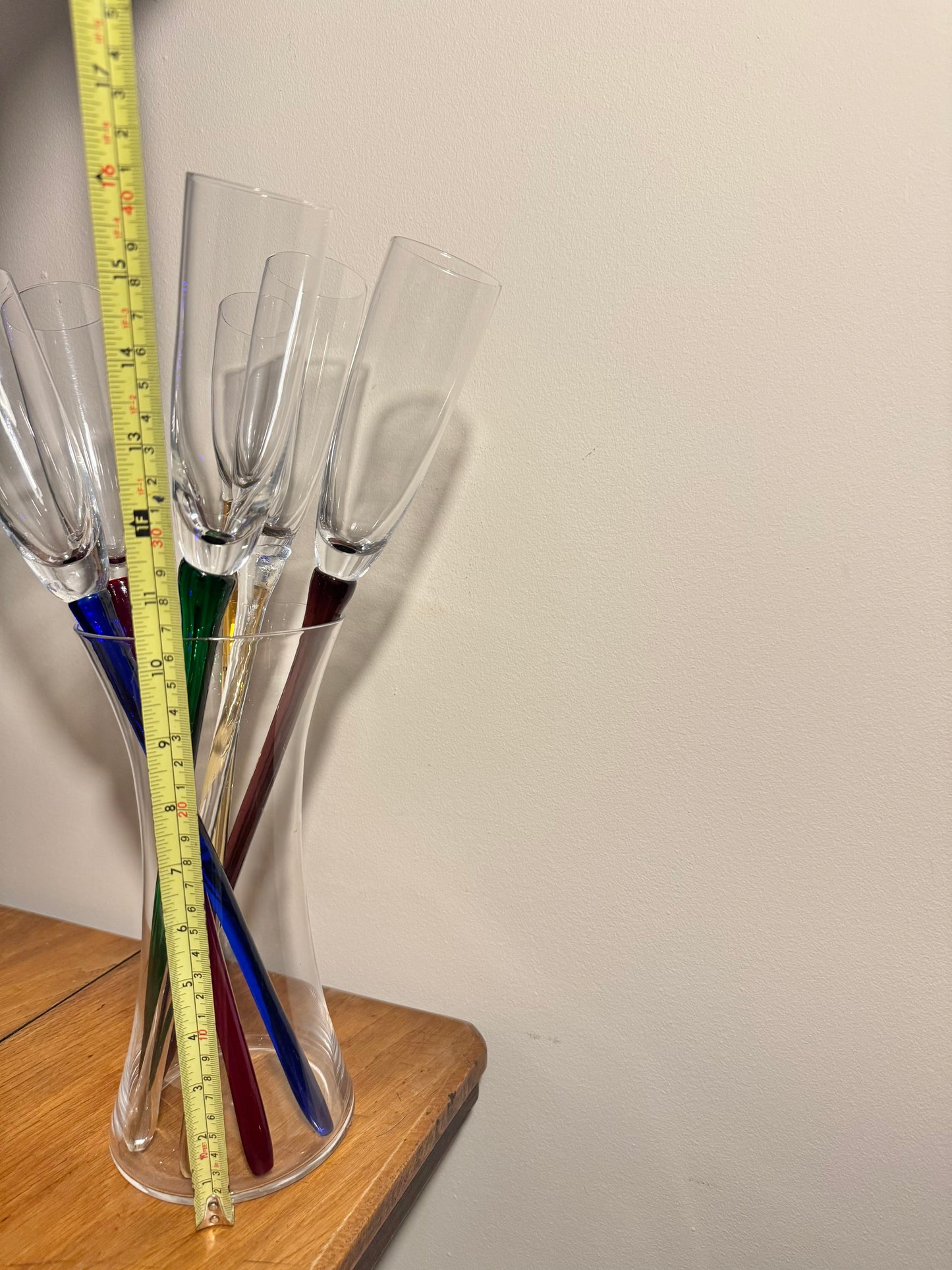 Bouquet of Glasses with XL Long Stems | Set of 6 Stemless Champagne Flute & Vase |