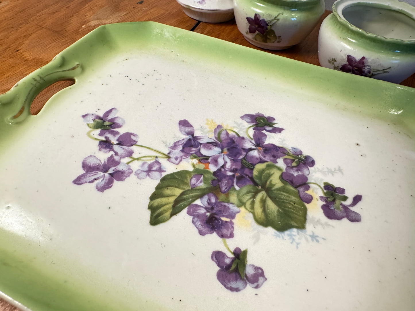 Green Ceramic 4 Piece Vanity Set | Dressing Table | Retro Unique |